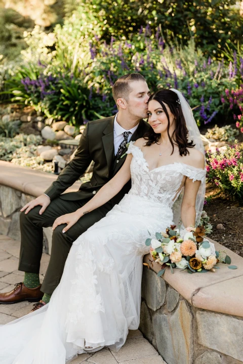 An Outdoor Wedding for Stefanie and Garrett