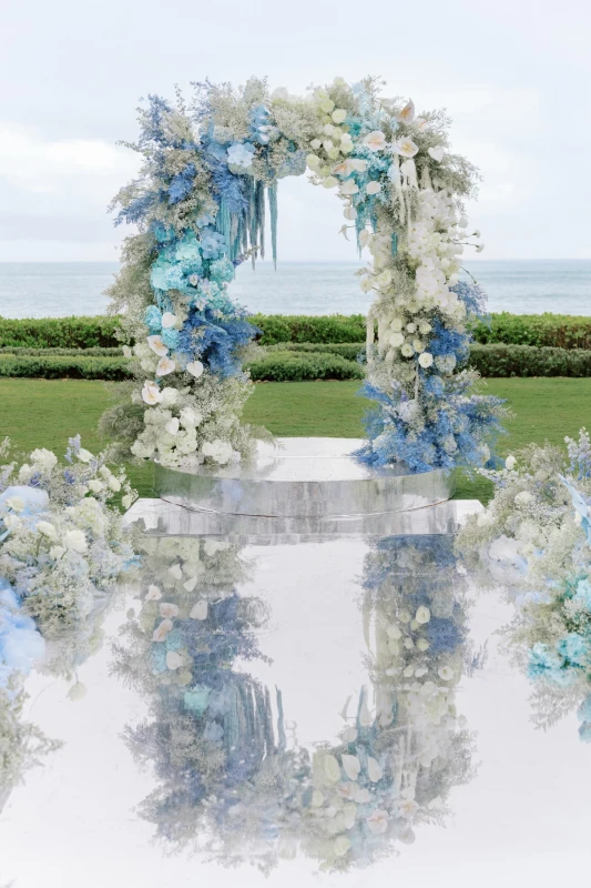 A Oceanic Fairytale Wedding for Stephanie and Linxing