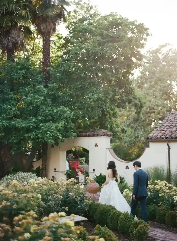 A Garden Wedding for Susan and Simon