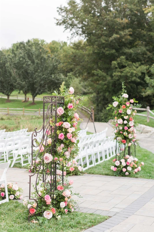 An Outdoor Wedding for Sydney and Ernie