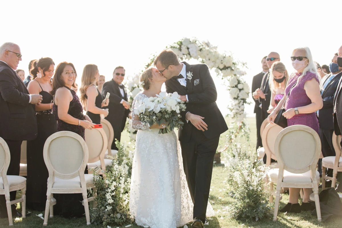 A Waterfront Wedding for Tammy and Hunter