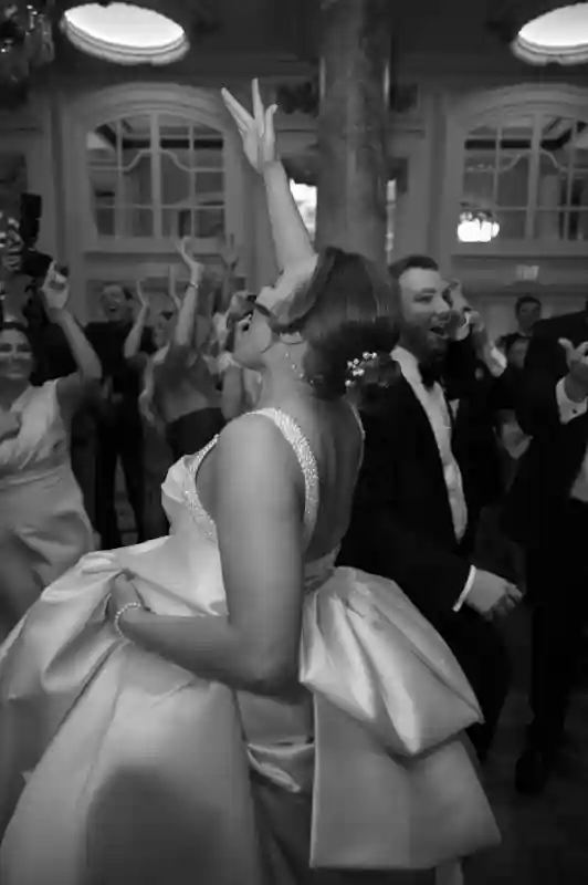 A Colorful Wedding for Taylor and Eric