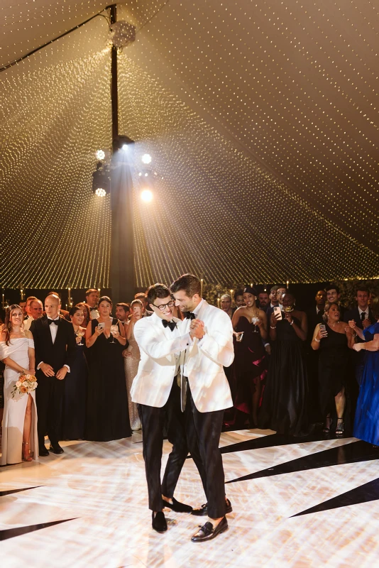 A Glam Wedding for Taylor and Jeff