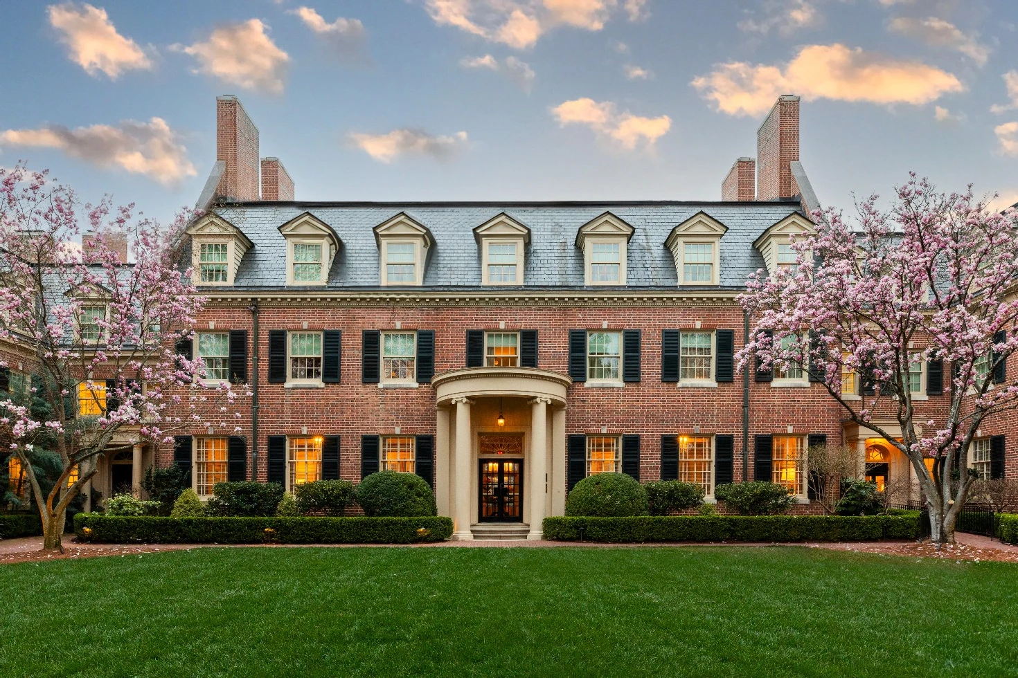 Anne Hill Courtyard