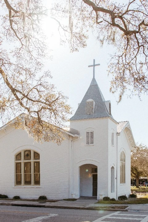 The White Chapel & Harbor Hall
