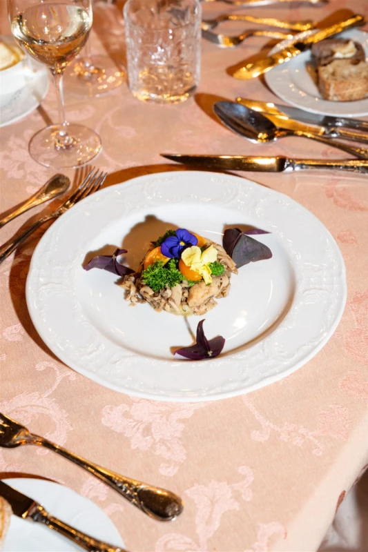 A Vibrant Wedding for Ting and Yuan