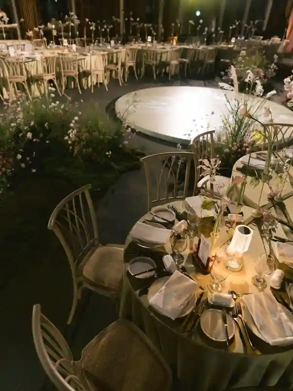 A Whimsical Wedding for Uyen and Phi