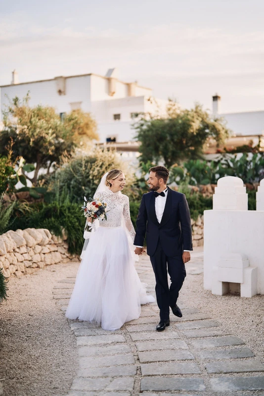 An Outdoor Wedding for Valeria and Carlos