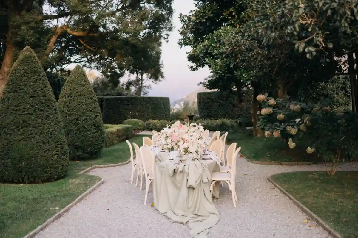 A Regency Chic Editorial for Vanessa and Ricardo