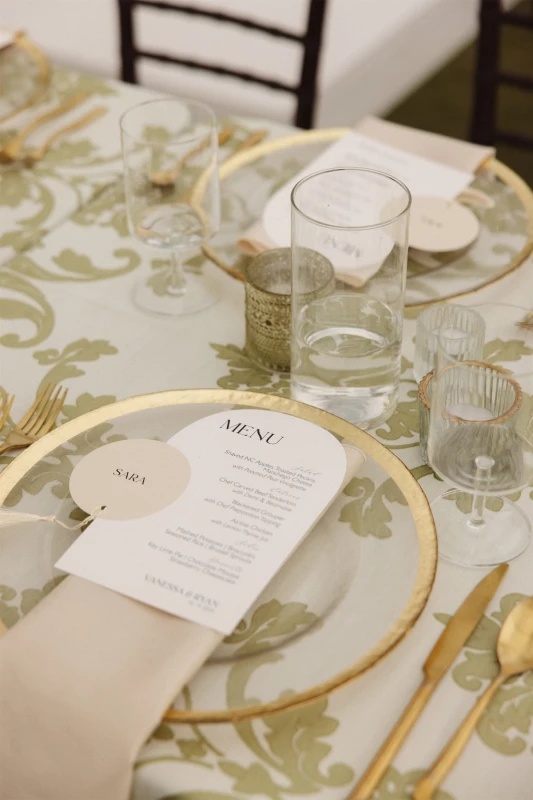 A Classic Wedding for Vanessa and Ryan