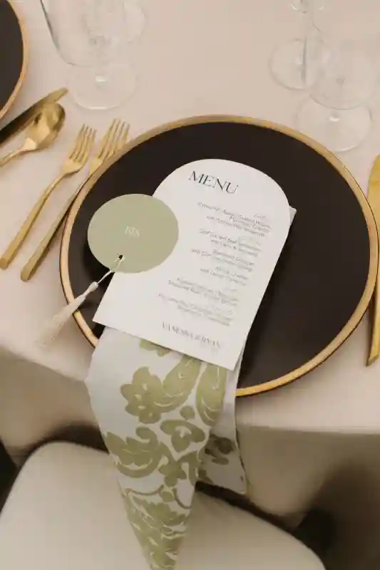 A Classic Wedding for Vanessa and Ryan