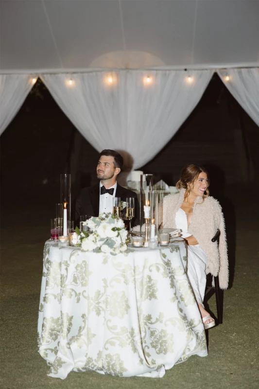 A Classic Wedding for Vanessa and Ryan