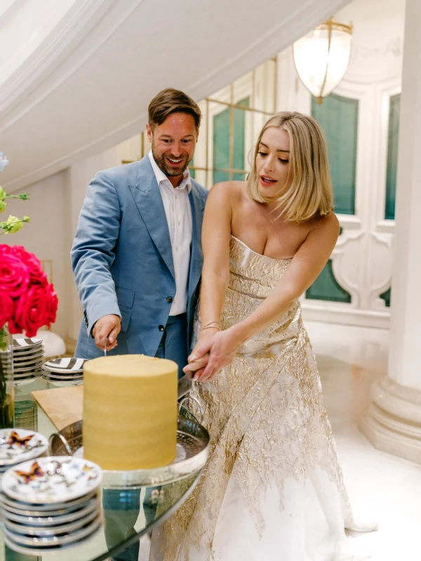 A Glam Wedding for Victoria and Mike