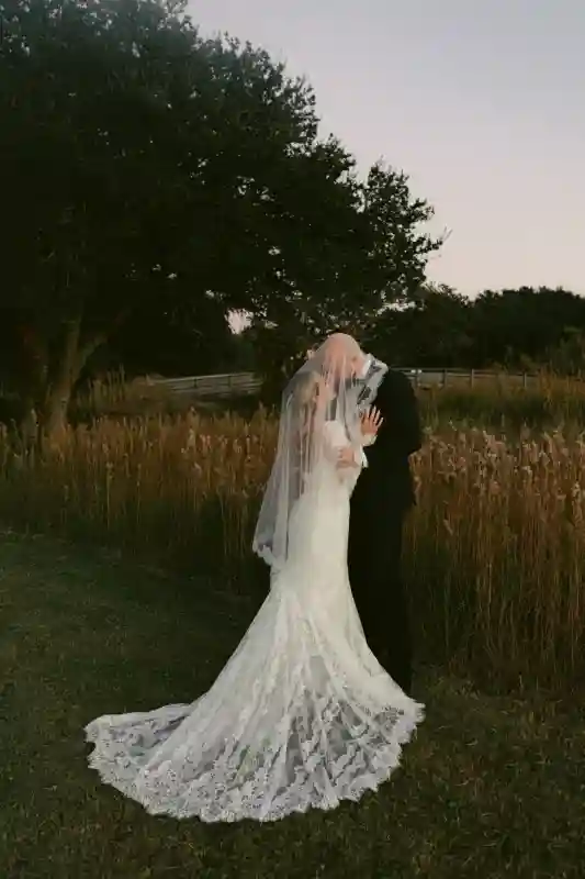 An Outdoor Wedding for Victoria and Nick