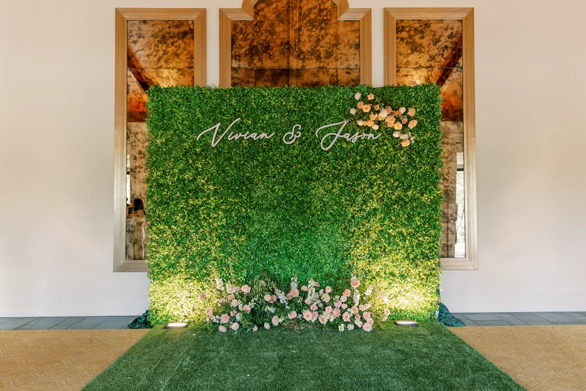 A Garden Wedding for Vivian and Jason