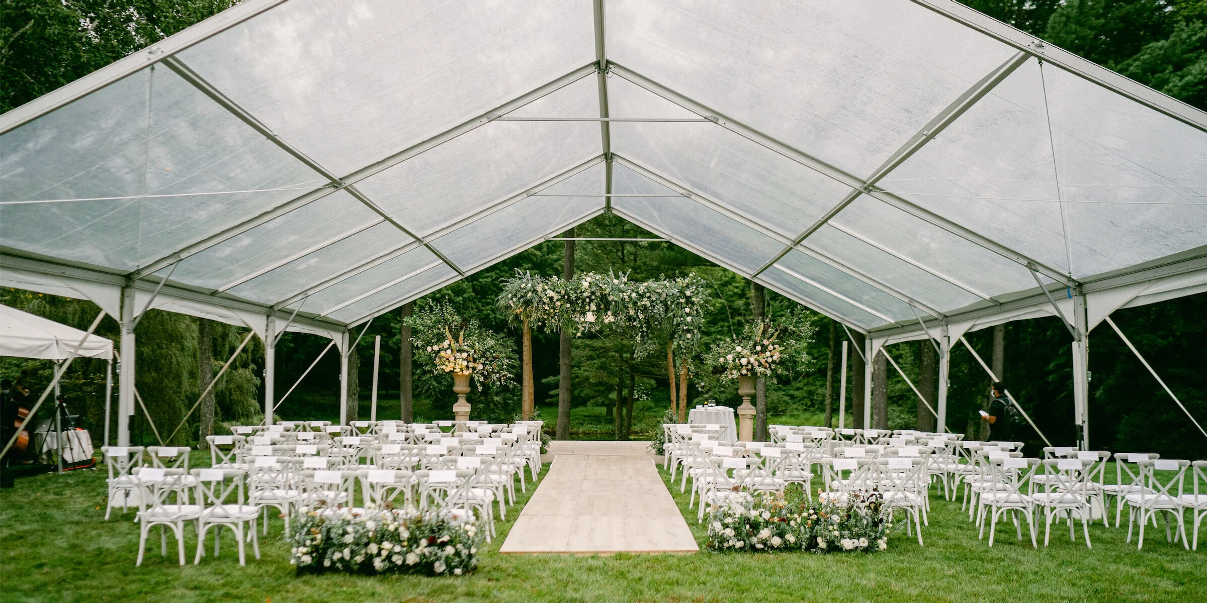 Wedding details: A garden wedding. 