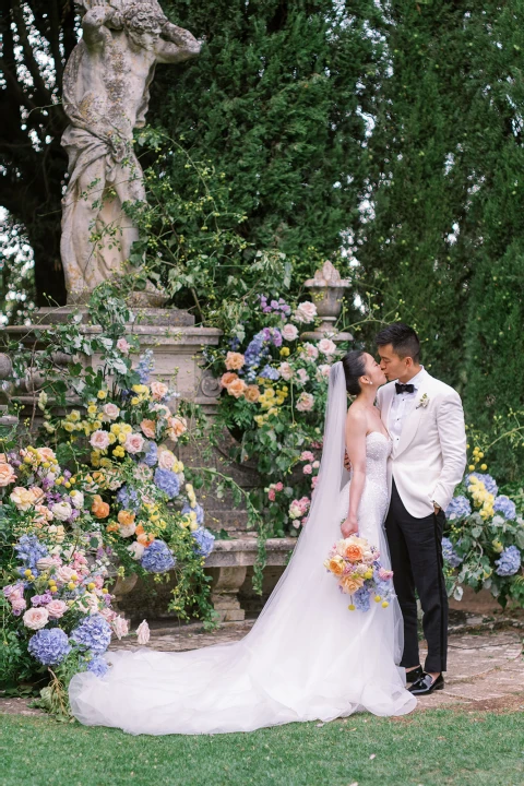 A Colorful Wedding for Zoe and Mike